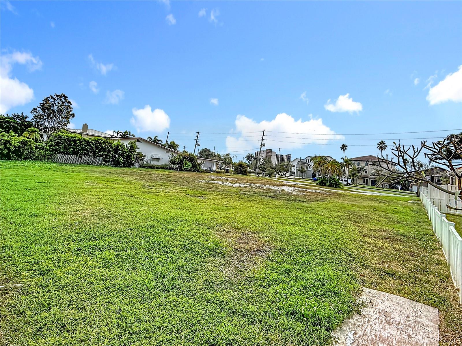 12 PARADISE LN, TREASURE ISLAND, FL, 33706