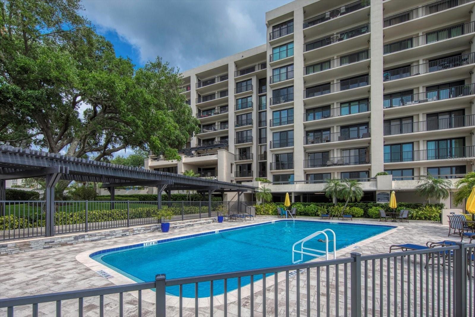 4 BELLEVIEW BLVD #106, BELLEAIR, FL, 33756