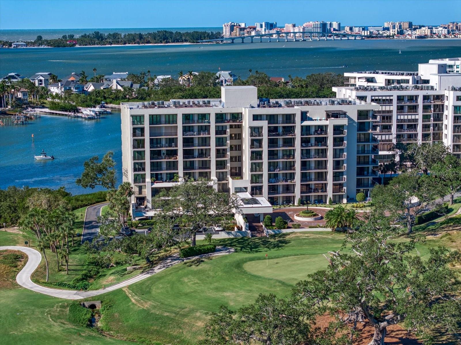 4 BELLEVIEW BLVD #106, BELLEAIR, FL, 33756