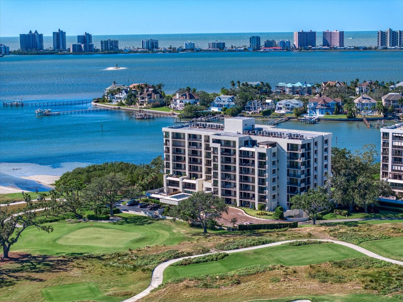 4 BELLEVIEW BLVD #106, BELLEAIR, FL, 33756