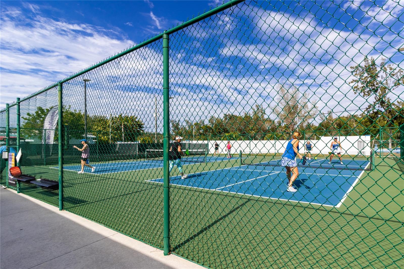 A4671662 Property Photo