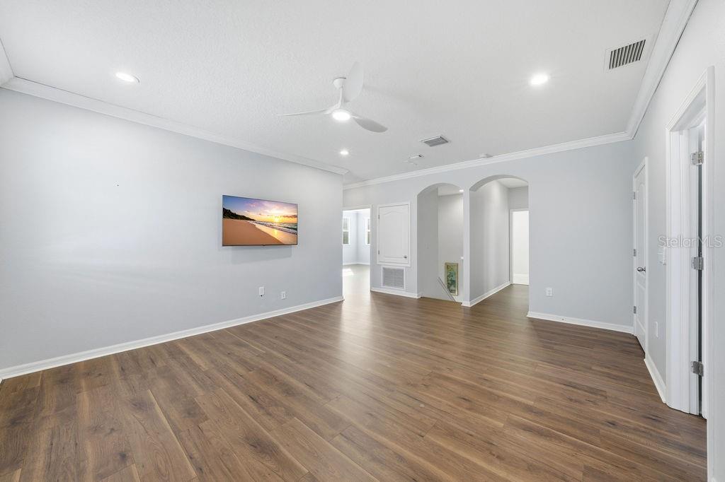 10534 LAKE SEMINOLE TER, SEMINOLE, FL, 33772