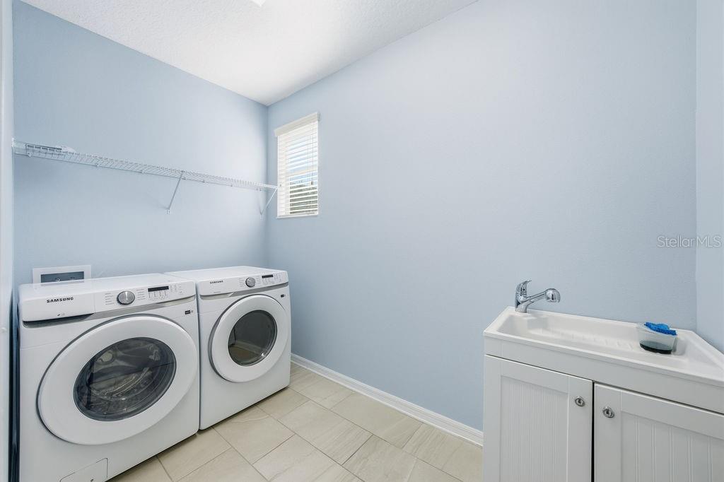 10534 LAKE SEMINOLE TER, SEMINOLE, FL, 33772