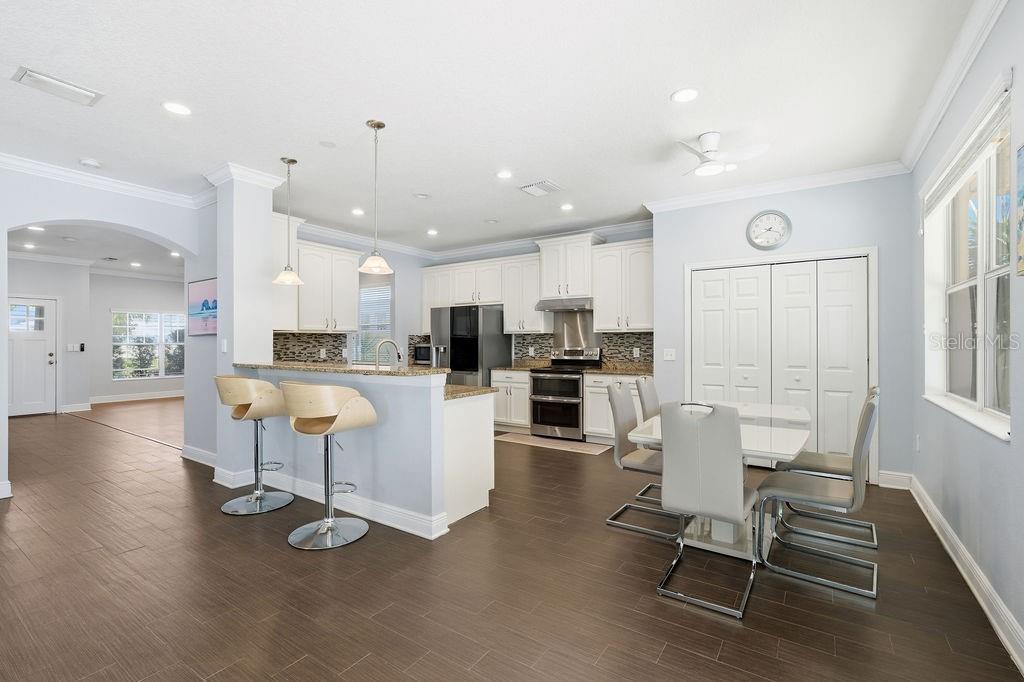 10534 LAKE SEMINOLE TER, SEMINOLE, FL, 33772