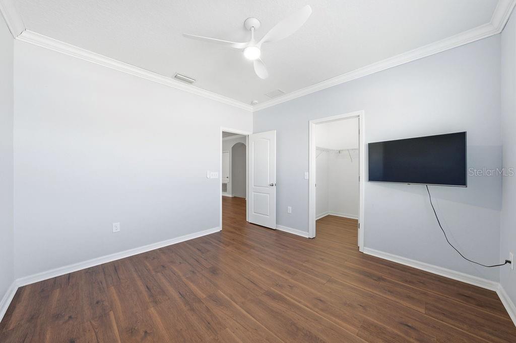 10534 LAKE SEMINOLE TER, SEMINOLE, FL, 33772