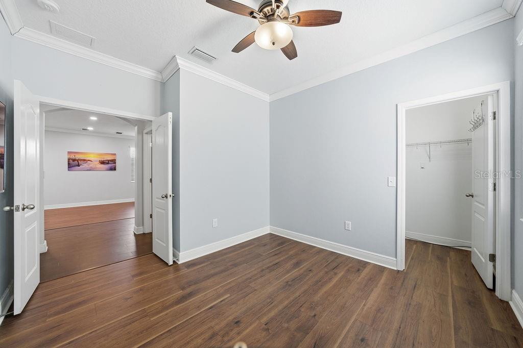 10534 LAKE SEMINOLE TER, SEMINOLE, FL, 33772