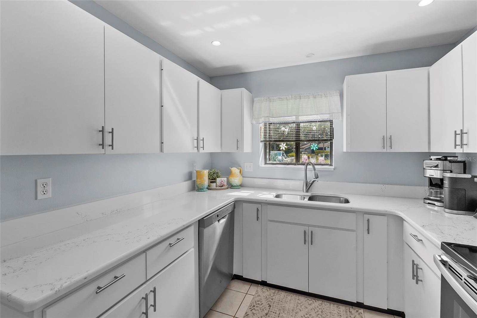 6104 29TH AVE W #1, BRADENTON, FL, 34209