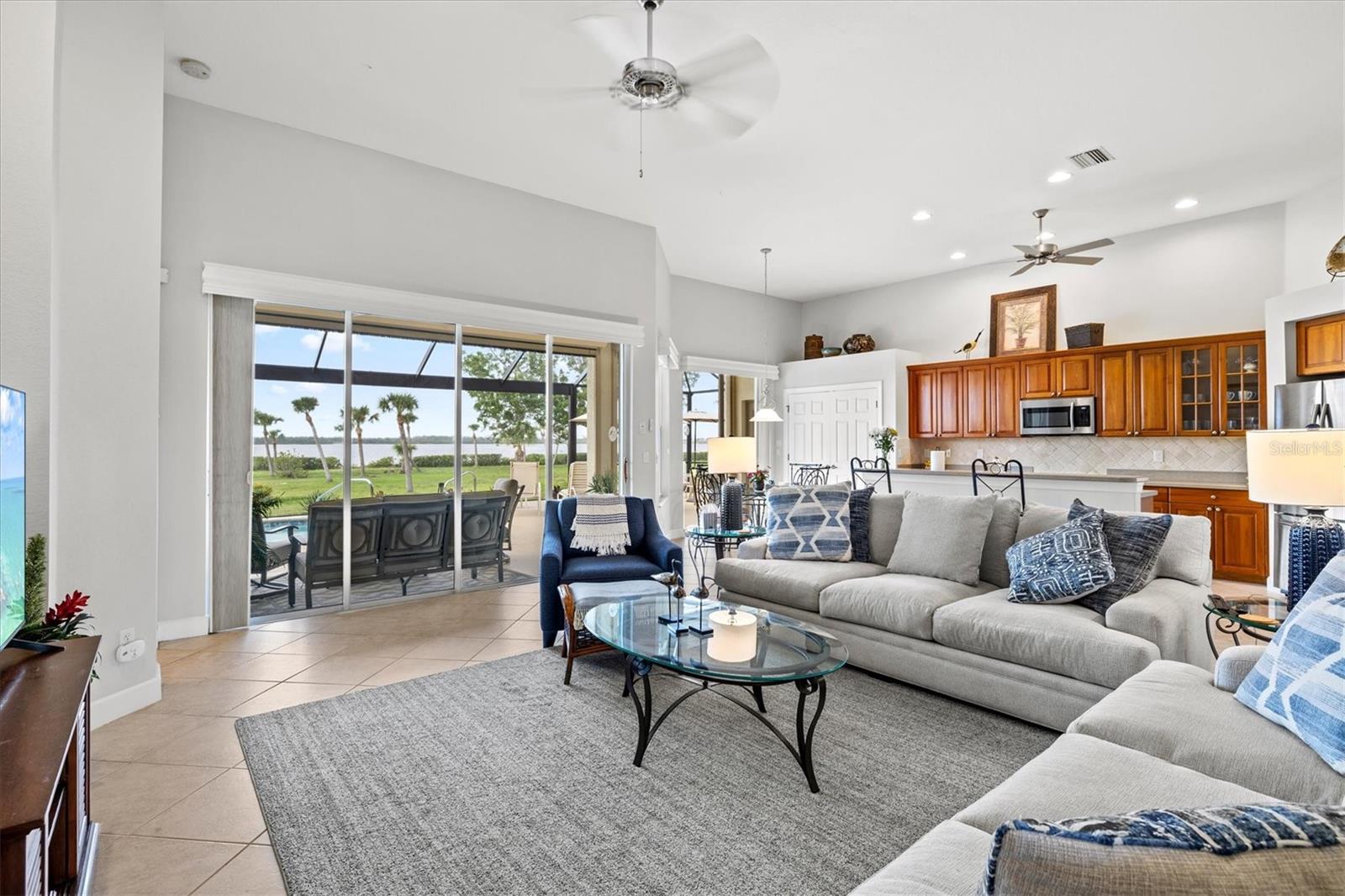 14026 ROYAL POINTE DR, PORT CHARLOTTE, FL, 33953