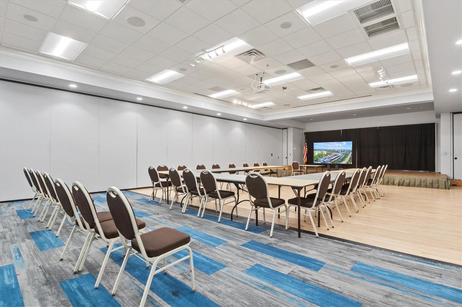 14026 ROYAL POINTE DR, PORT CHARLOTTE, FL, 33953