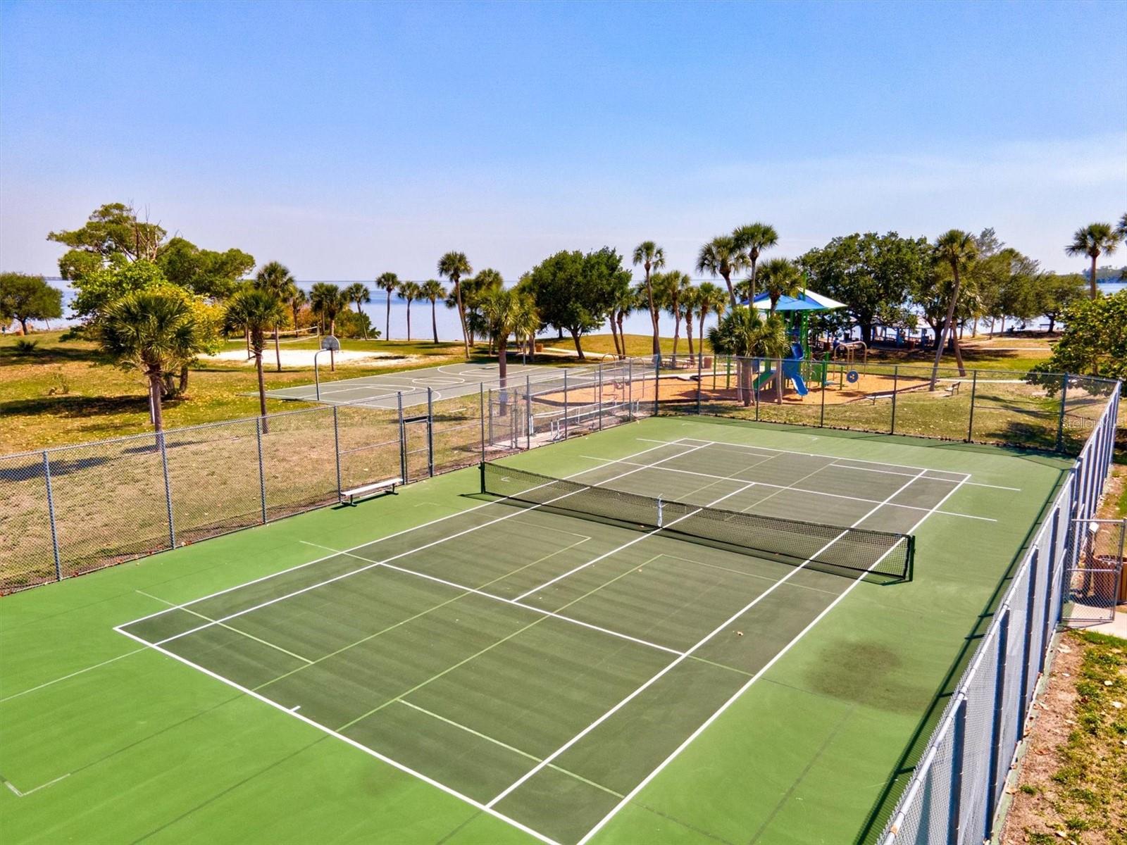 14026 ROYAL POINTE DR, PORT CHARLOTTE, FL, 33953