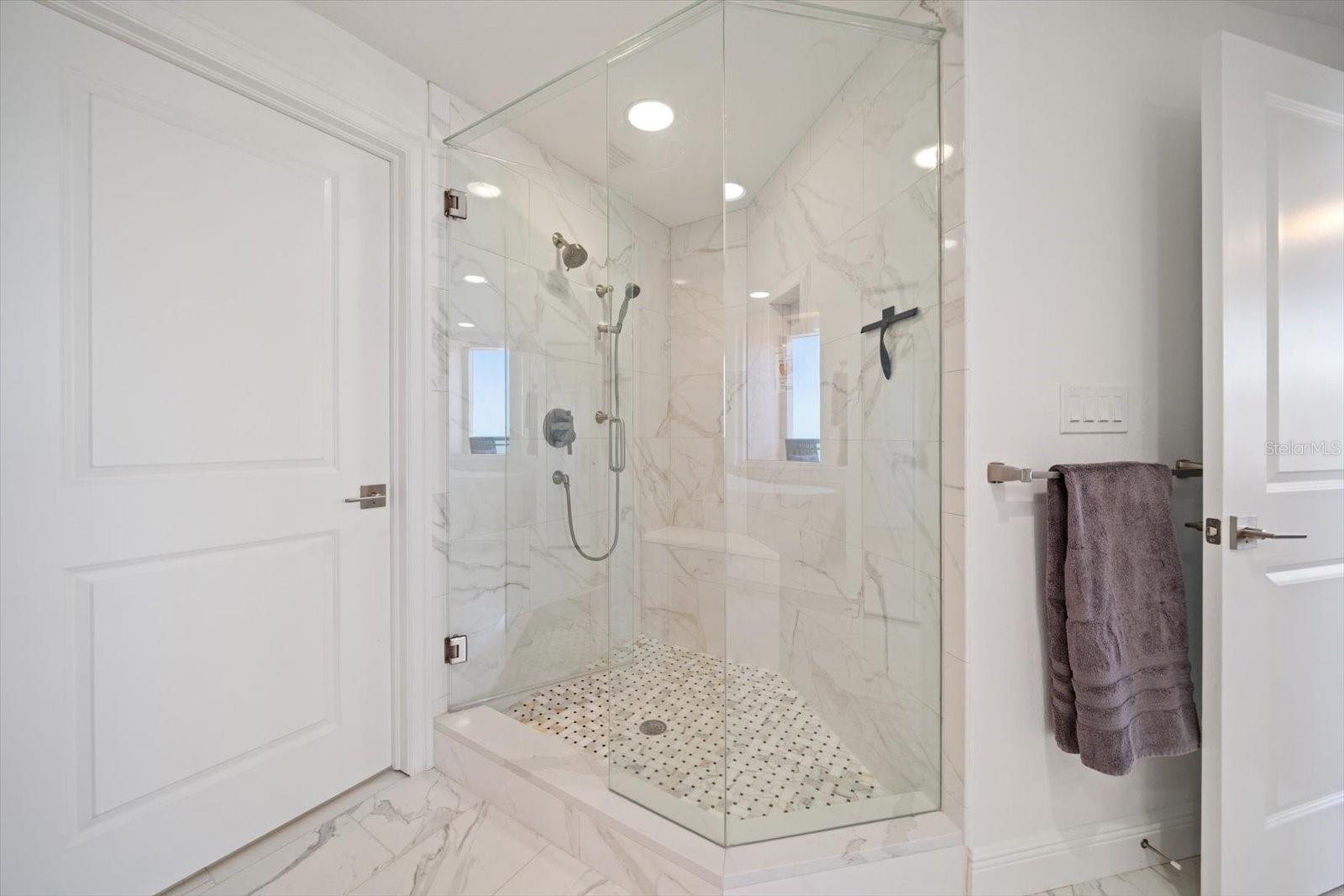 521 MANDALAY AVE #701, CLEARWATER BEACH, FL, 33767