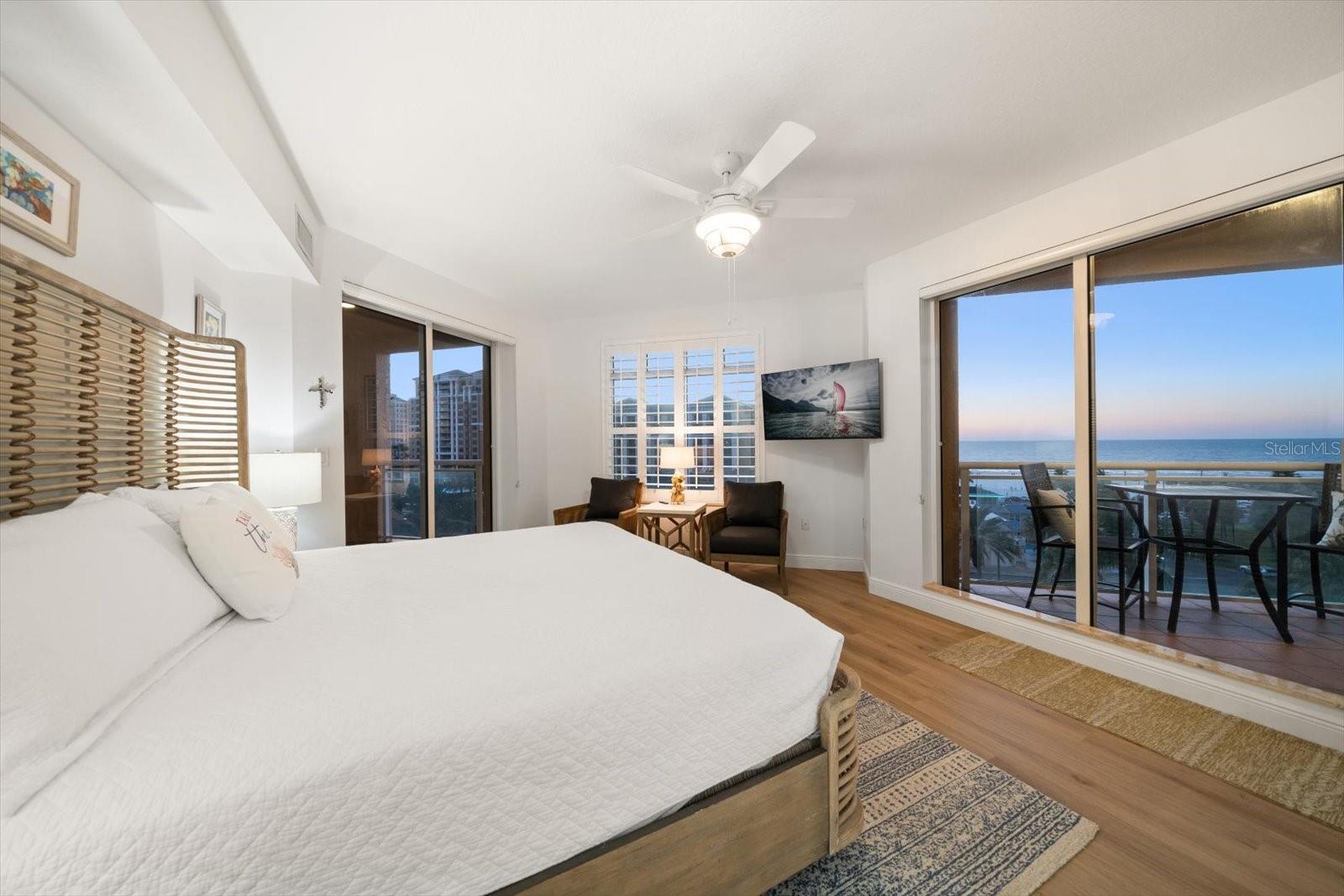 521 MANDALAY AVE #701, CLEARWATER BEACH, FL, 33767