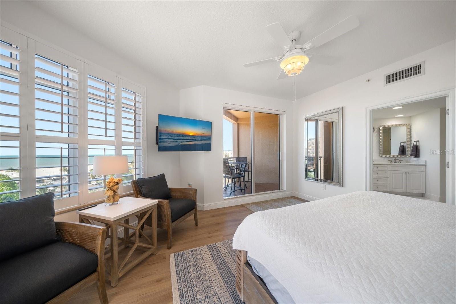 521 MANDALAY AVE #701, CLEARWATER BEACH, FL, 33767