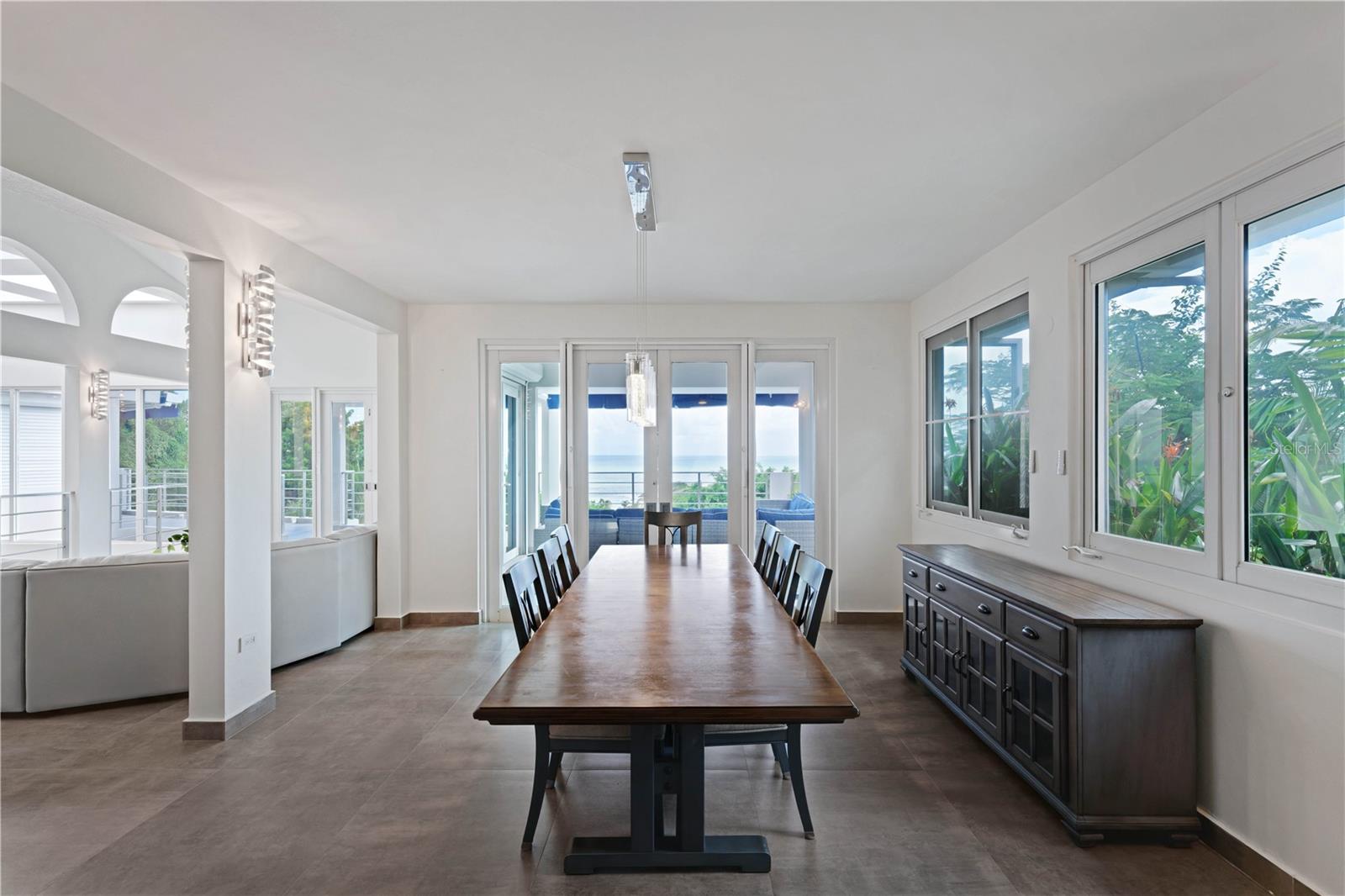 PR9117287 Property Photo