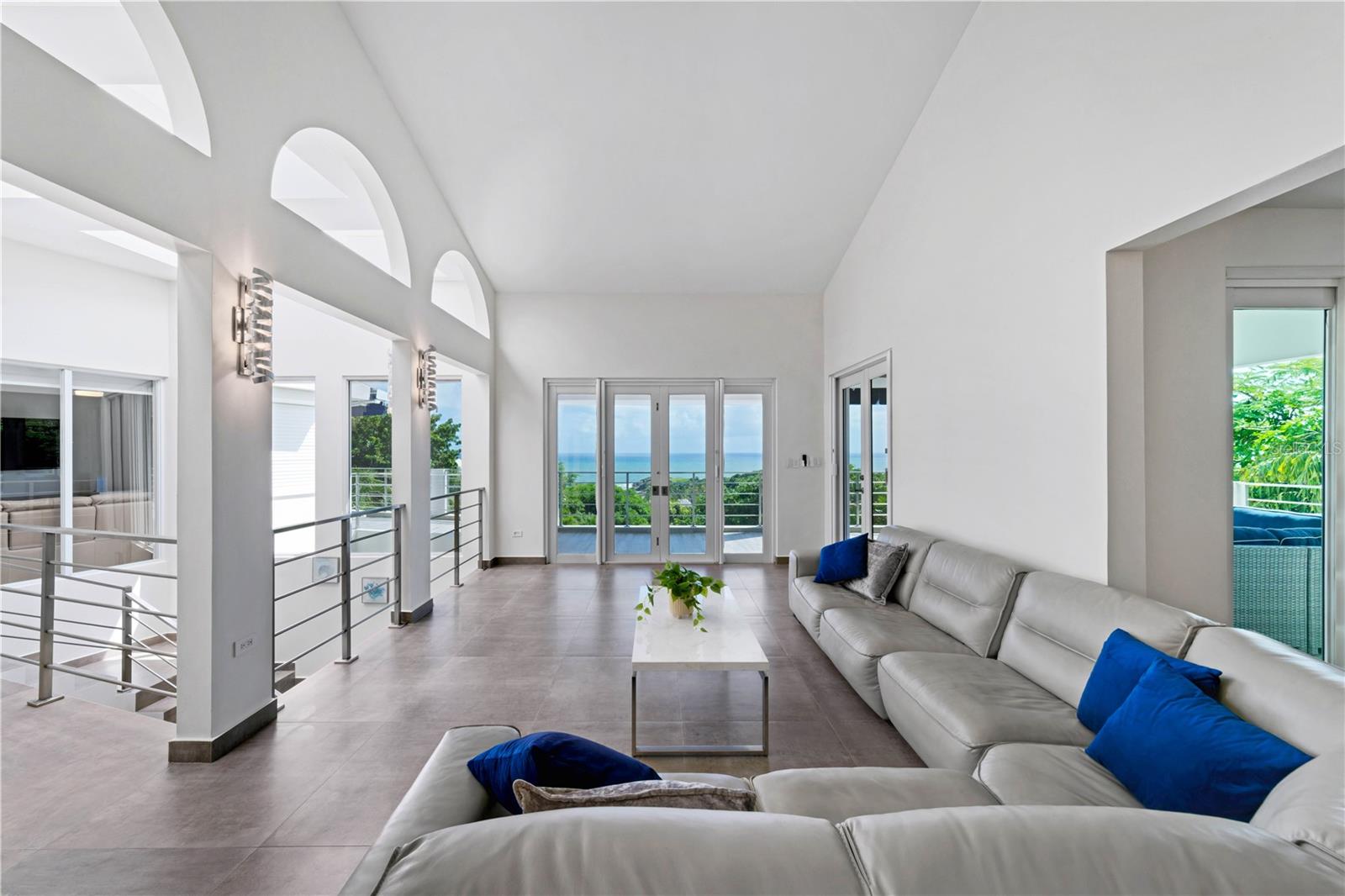 PR9117287 Property Photo