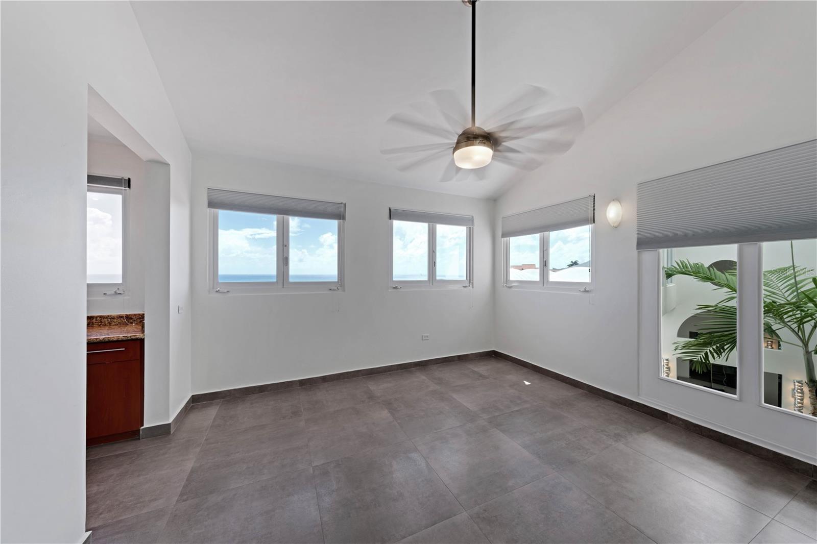 PR9117287 Property Photo