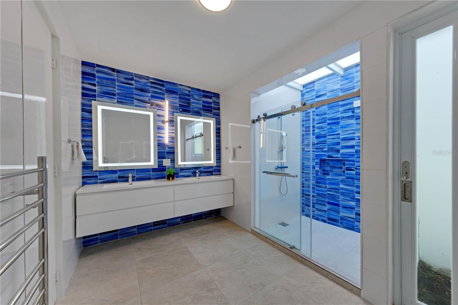 PR9117287 Property Photo