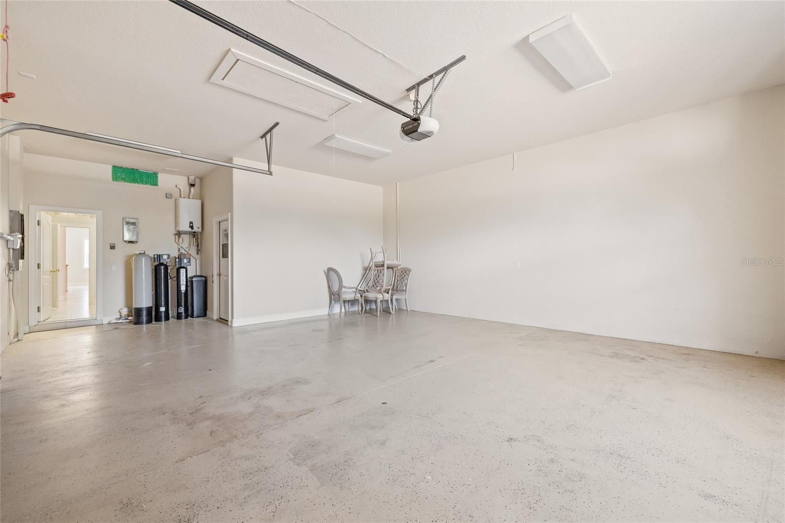 11040 FULTON AVE, WEEKI WACHEE, FL, 34613