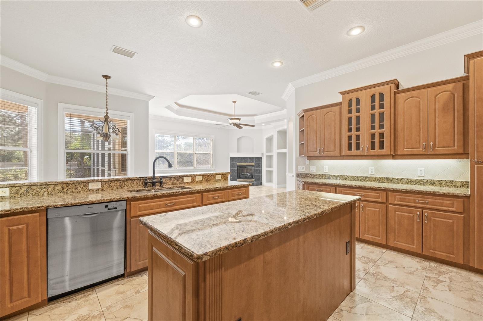 11040 FULTON AVE, WEEKI WACHEE, FL, 34613