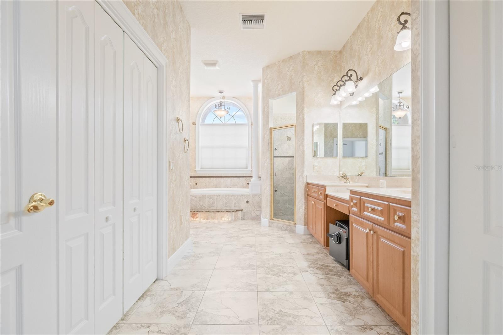 11040 FULTON AVE, WEEKI WACHEE, FL, 34613