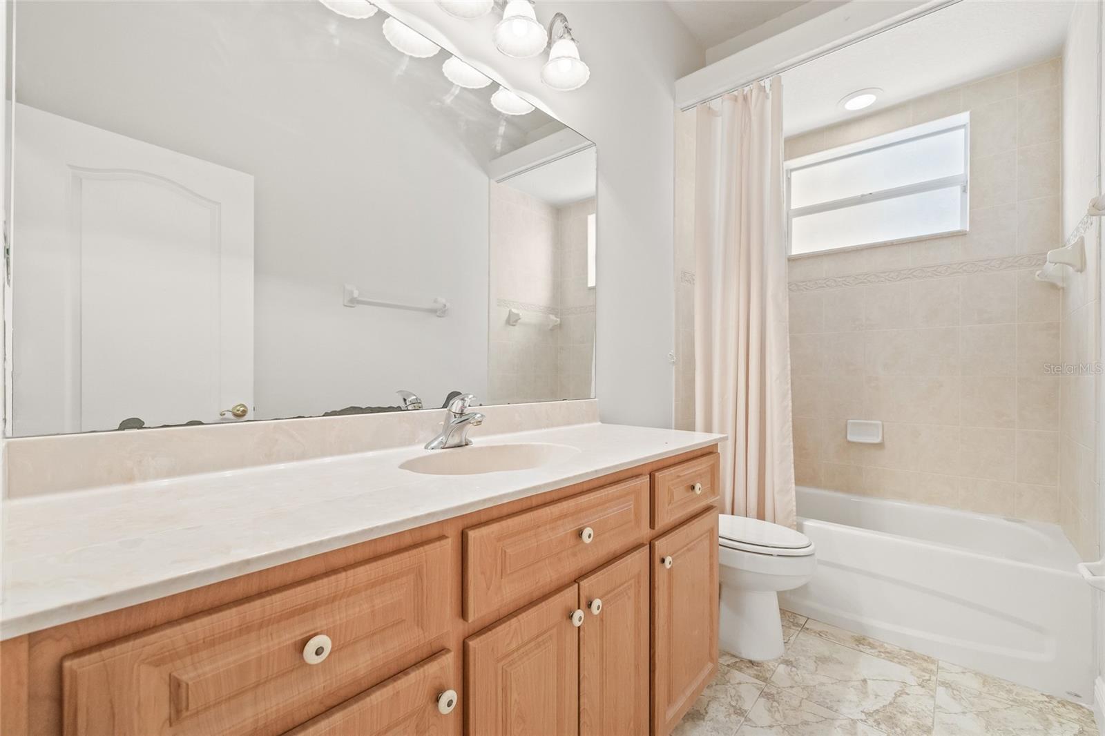 11040 FULTON AVE, WEEKI WACHEE, FL, 34613