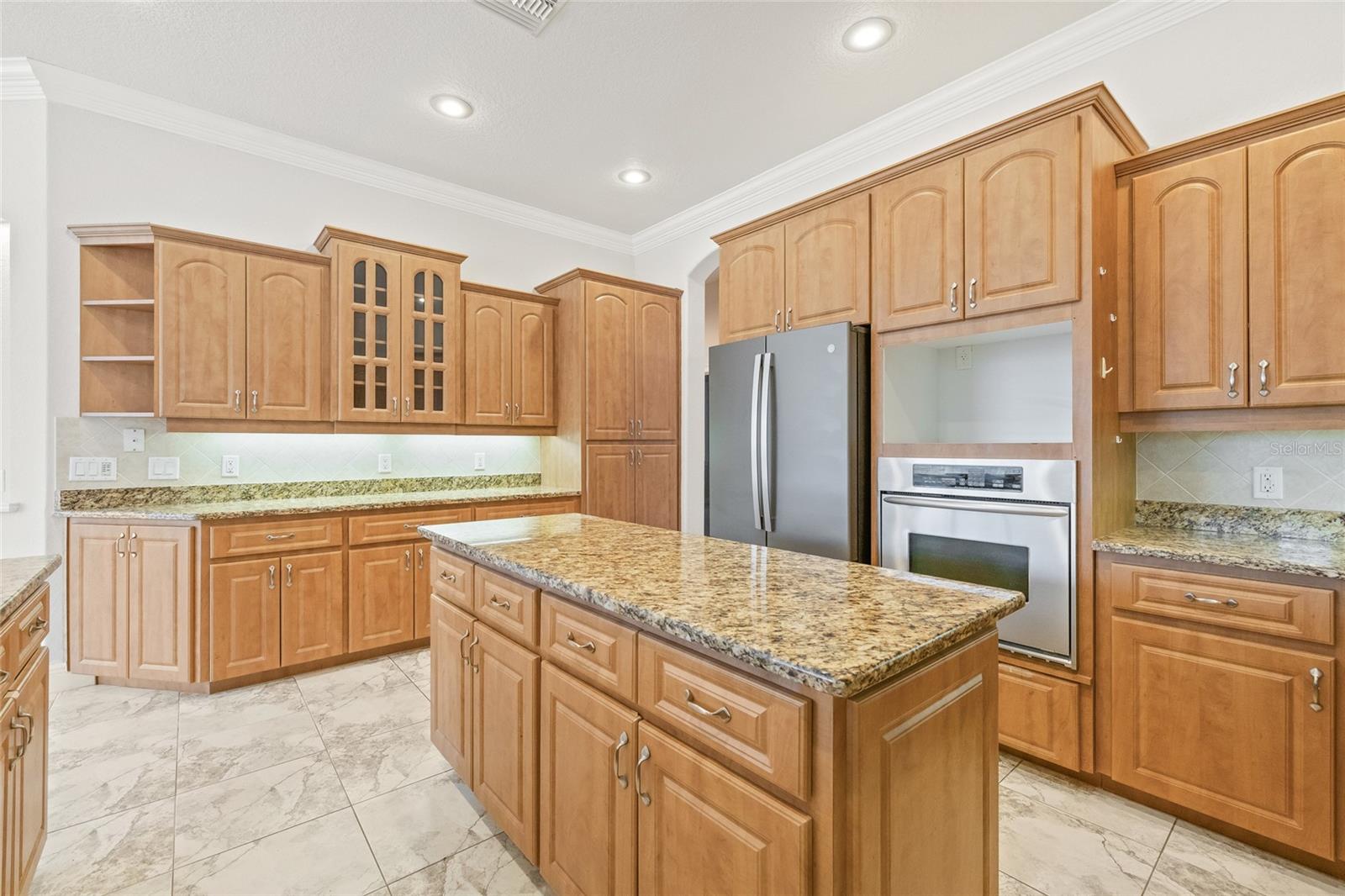 11040 FULTON AVE, WEEKI WACHEE, FL, 34613