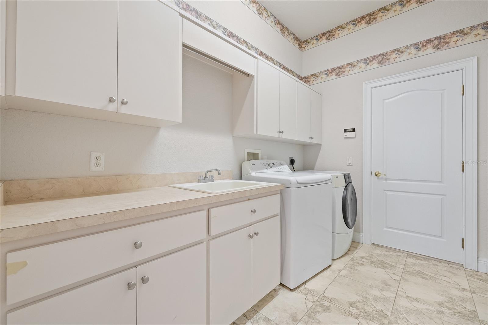 11040 FULTON AVE, WEEKI WACHEE, FL, 34613