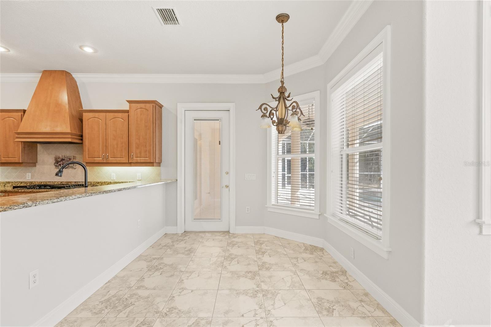 11040 FULTON AVE, WEEKI WACHEE, FL, 34613