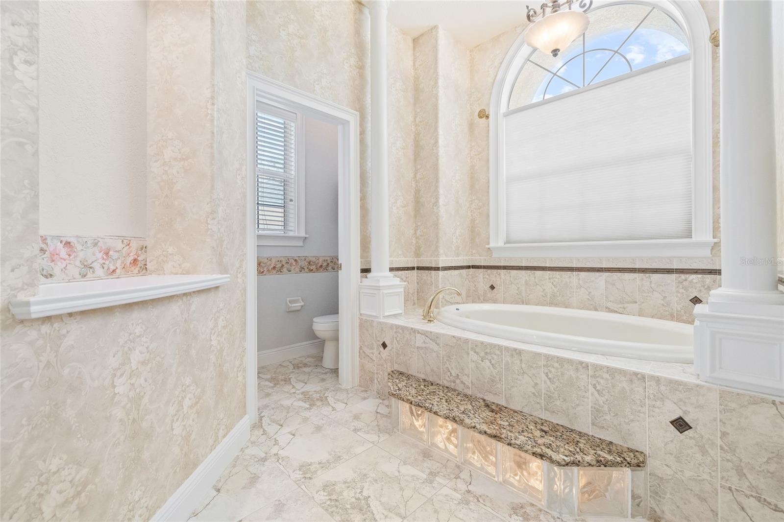 11040 FULTON AVE, WEEKI WACHEE, FL, 34613