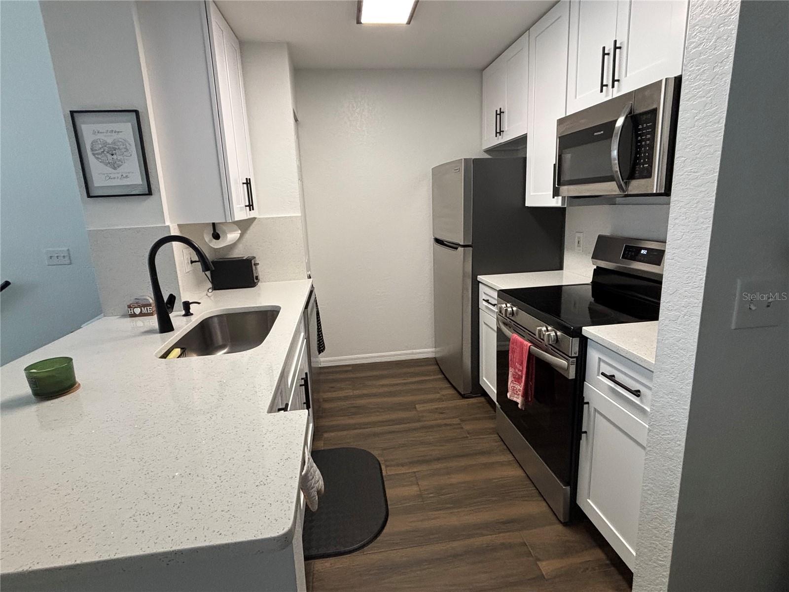 8809 MANOR LOOP #202, LAKEWOOD RANCH, FL, 34202