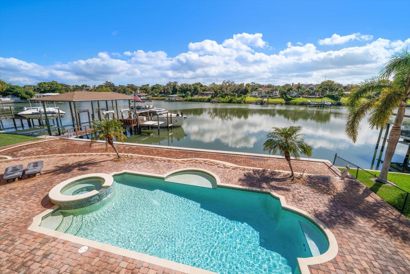 TB8447033 Property Photo