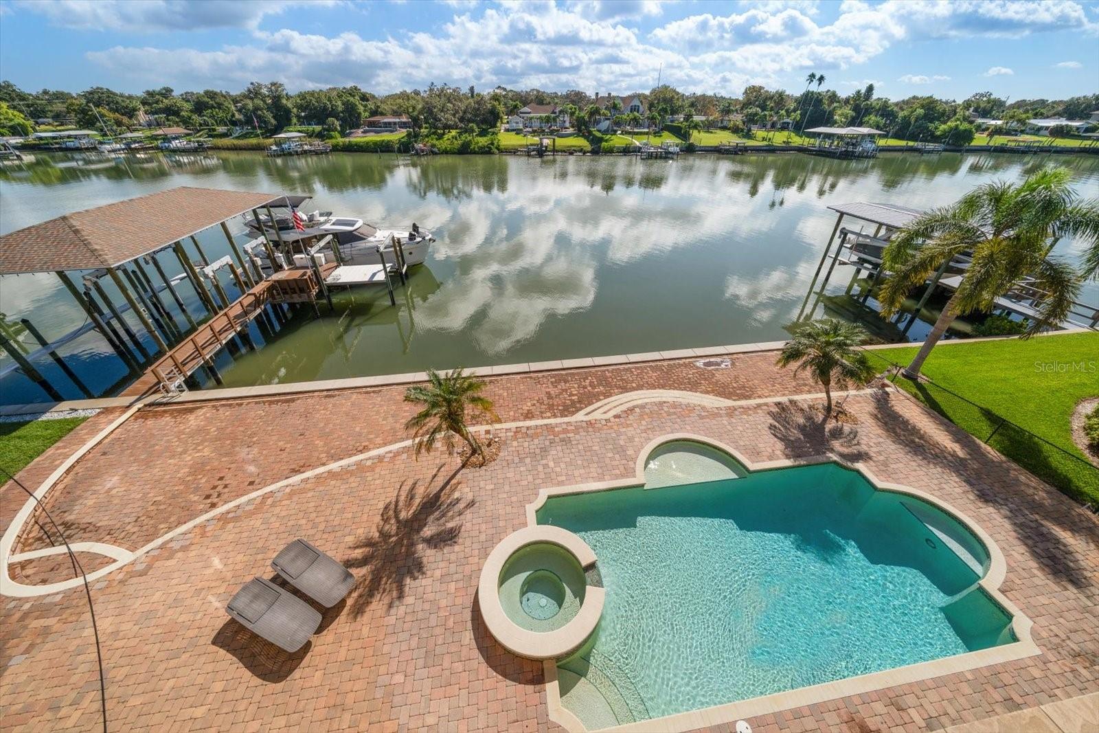 TB8447033 Property Photo