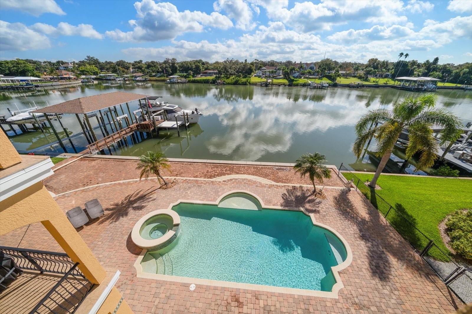 TB8447033 Property Photo