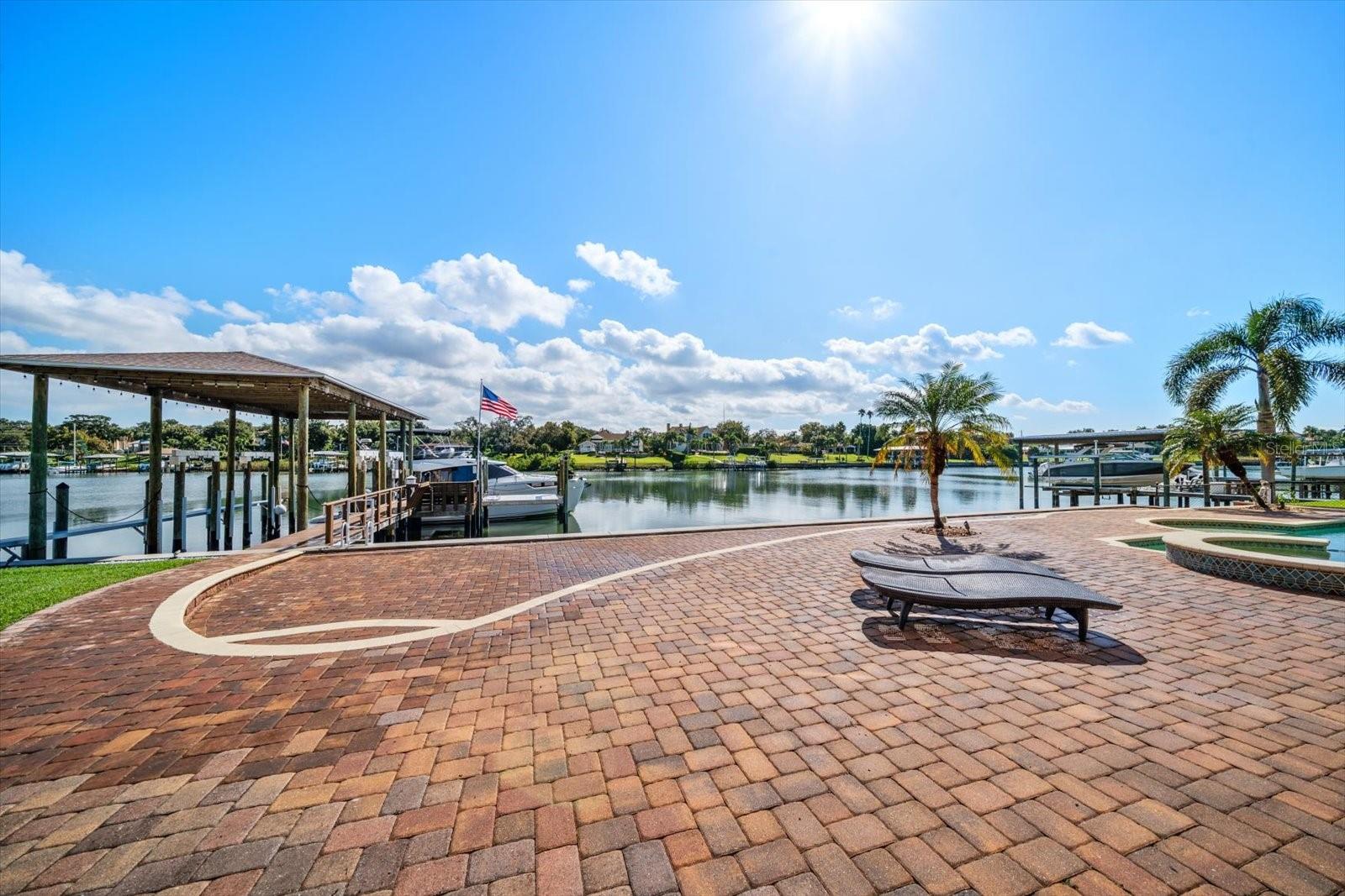 TB8447033 Property Photo