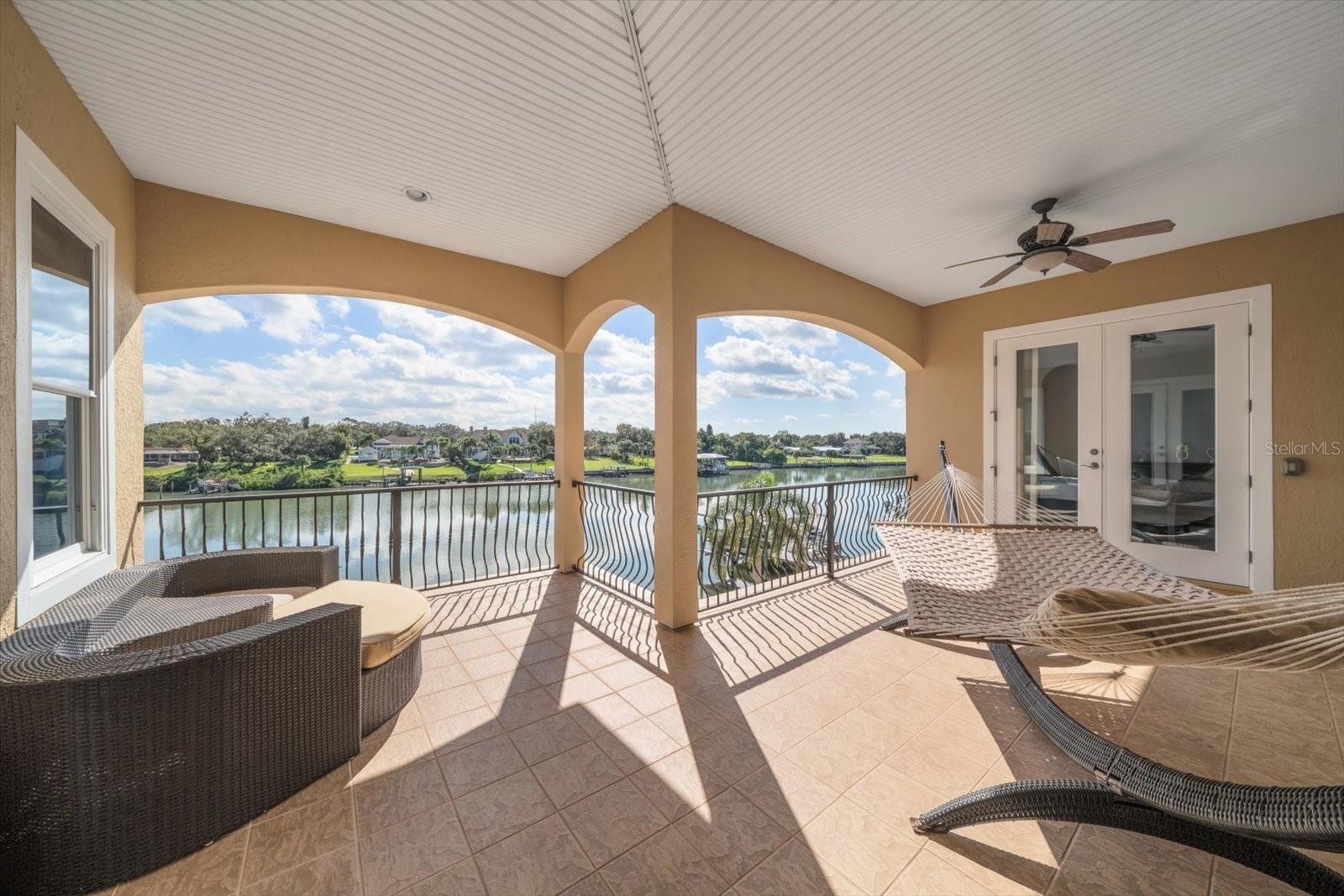 TB8447033 Property Photo