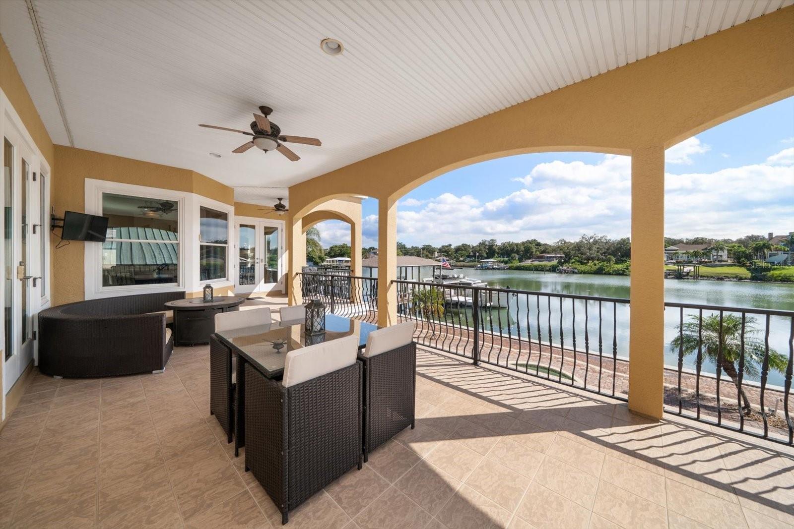 TB8447033 Property Photo