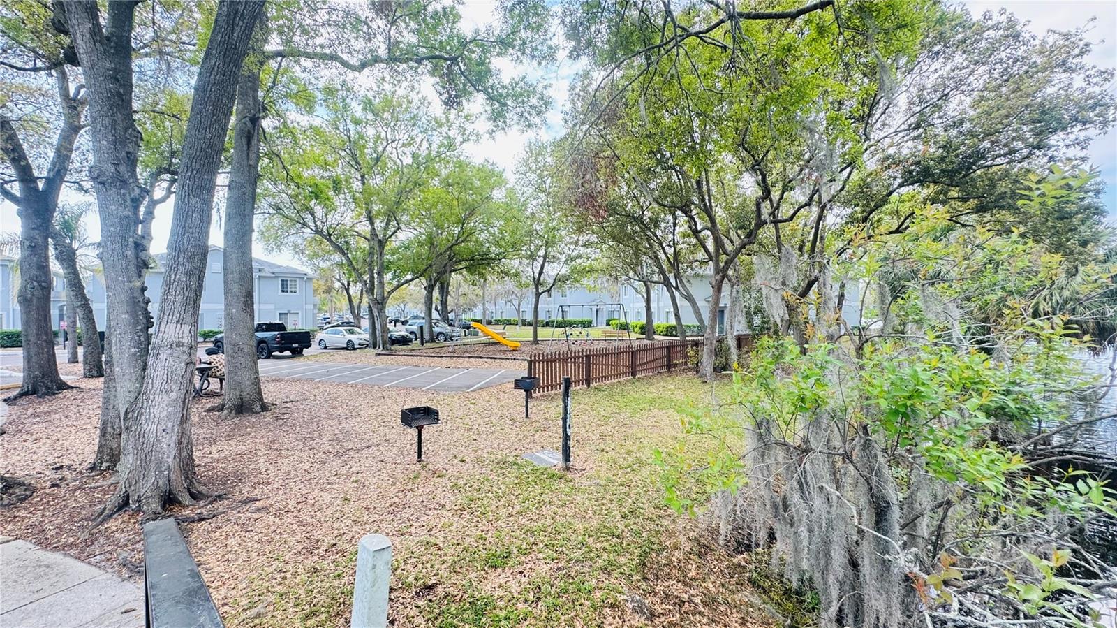 7200 E BANK DR, TAMPA, FL, 33617