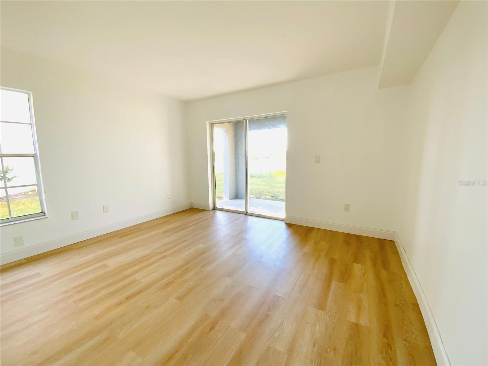 7200 E BANK DR, TAMPA, FL, 33617