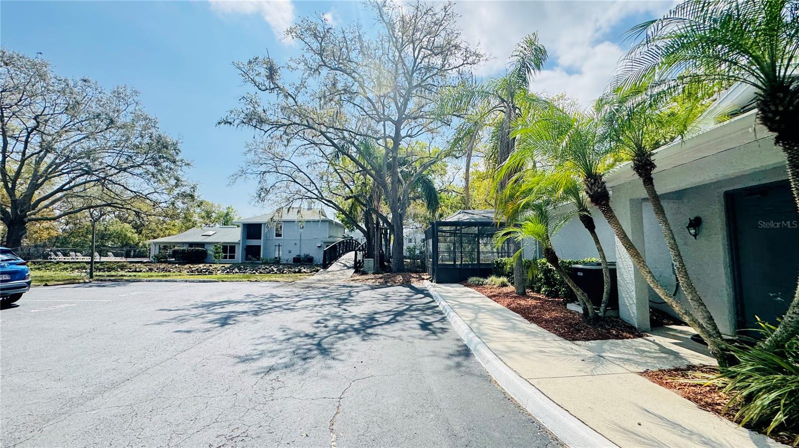 7200 E BANK DR, TAMPA, FL, 33617