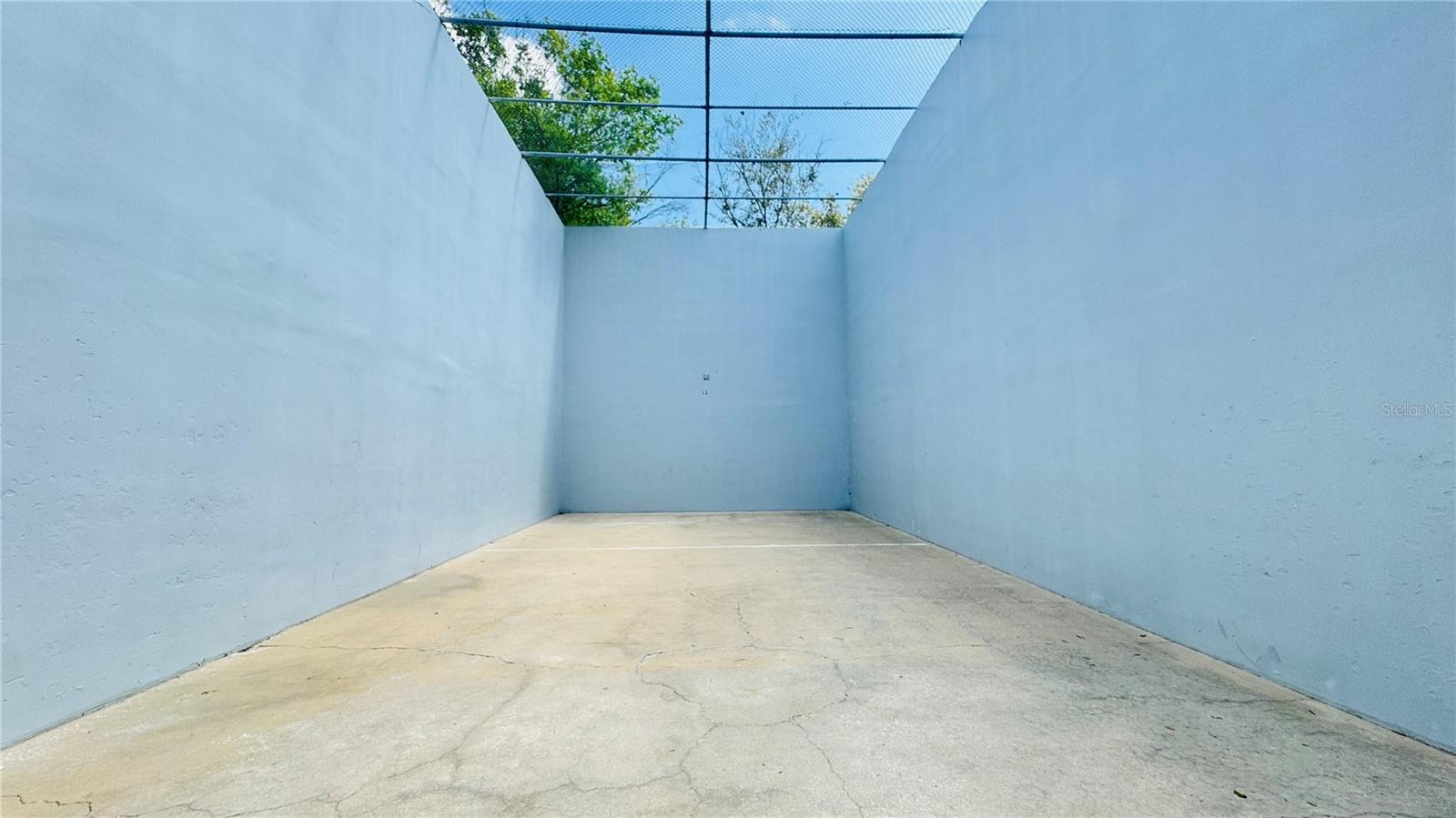 7200 E BANK DR, TAMPA, FL, 33617