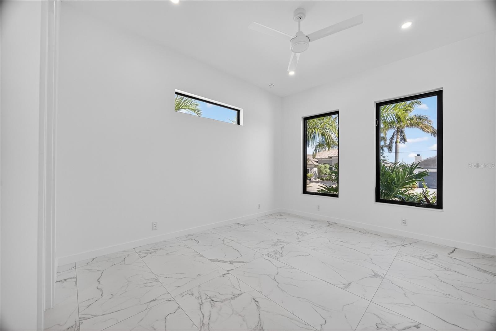 245 LIDO DR, PUNTA GORDA, FL, 33950