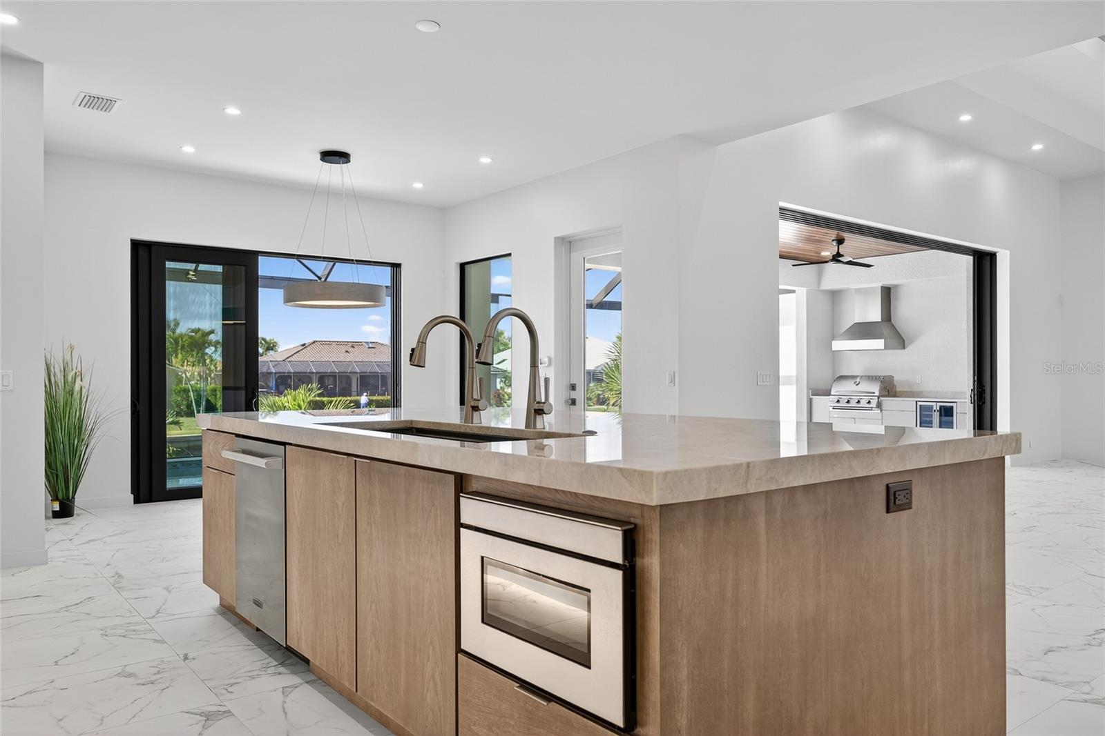 245 LIDO DR, PUNTA GORDA, FL, 33950