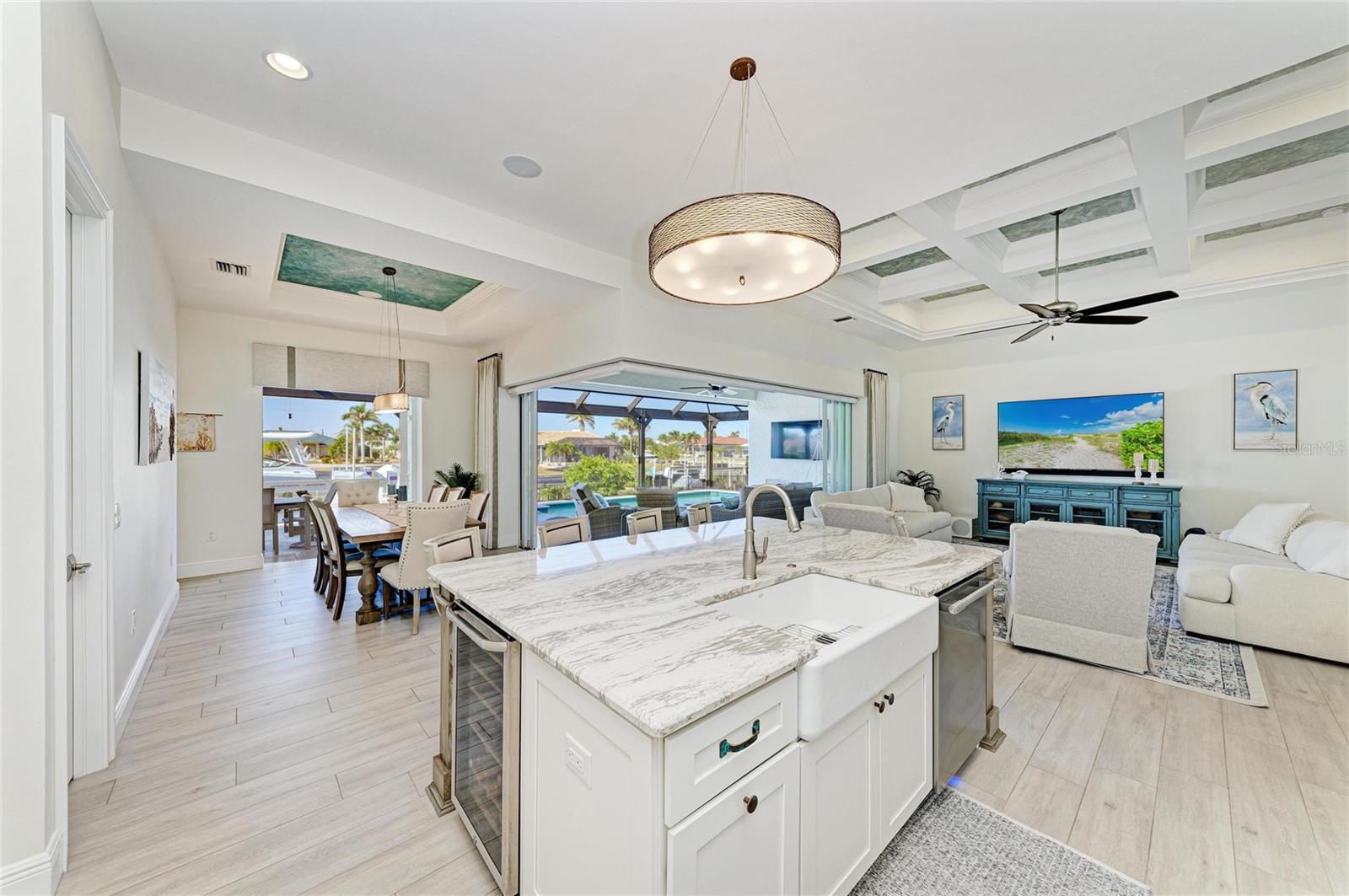 2410 W MARION AVE, PUNTA GORDA, FL, 33950