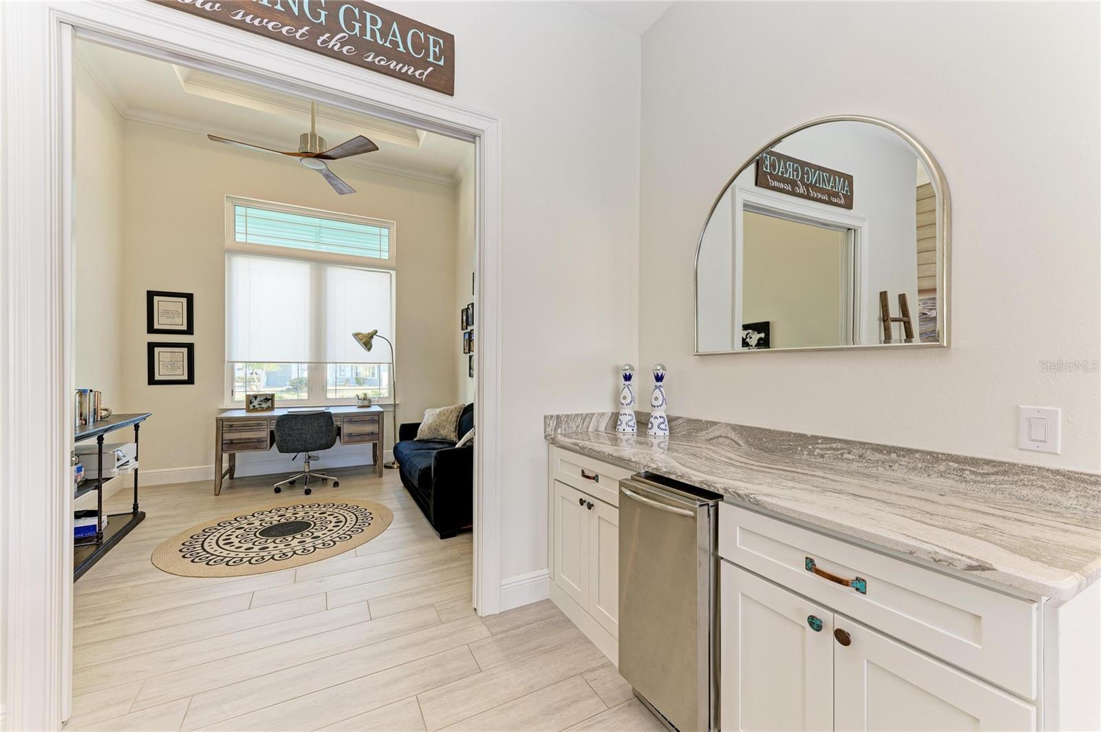 2410 W MARION AVE, PUNTA GORDA, FL, 33950