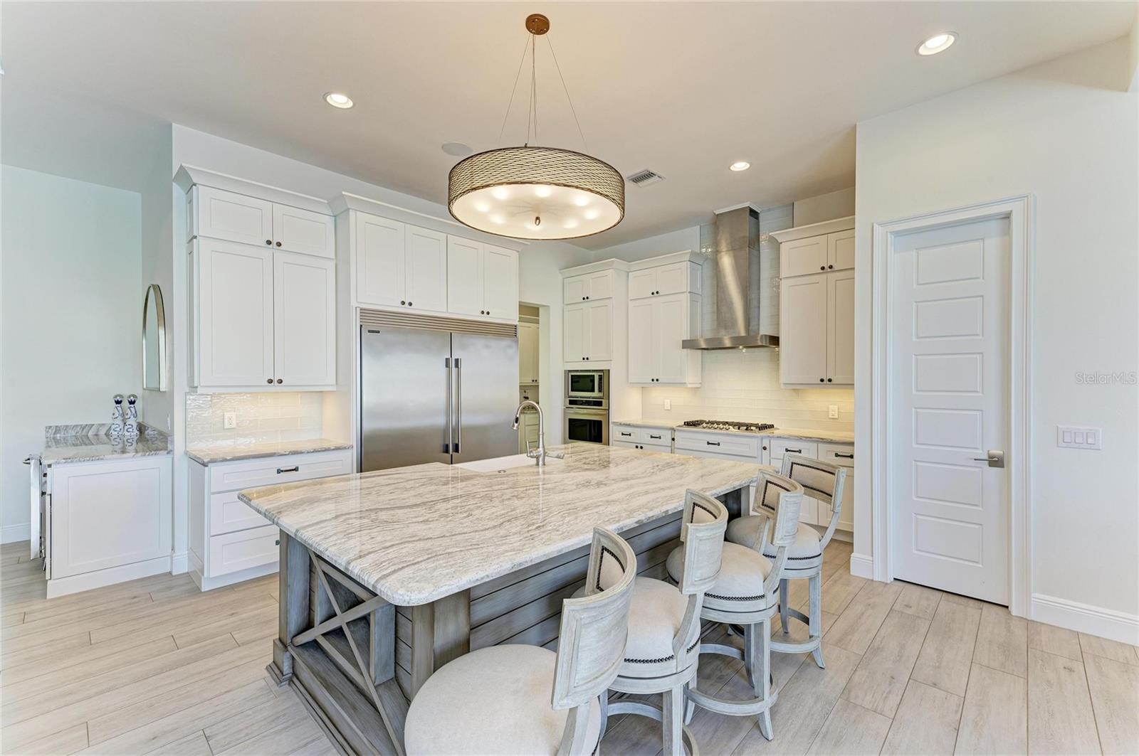 2410 W MARION AVE, PUNTA GORDA, FL, 33950