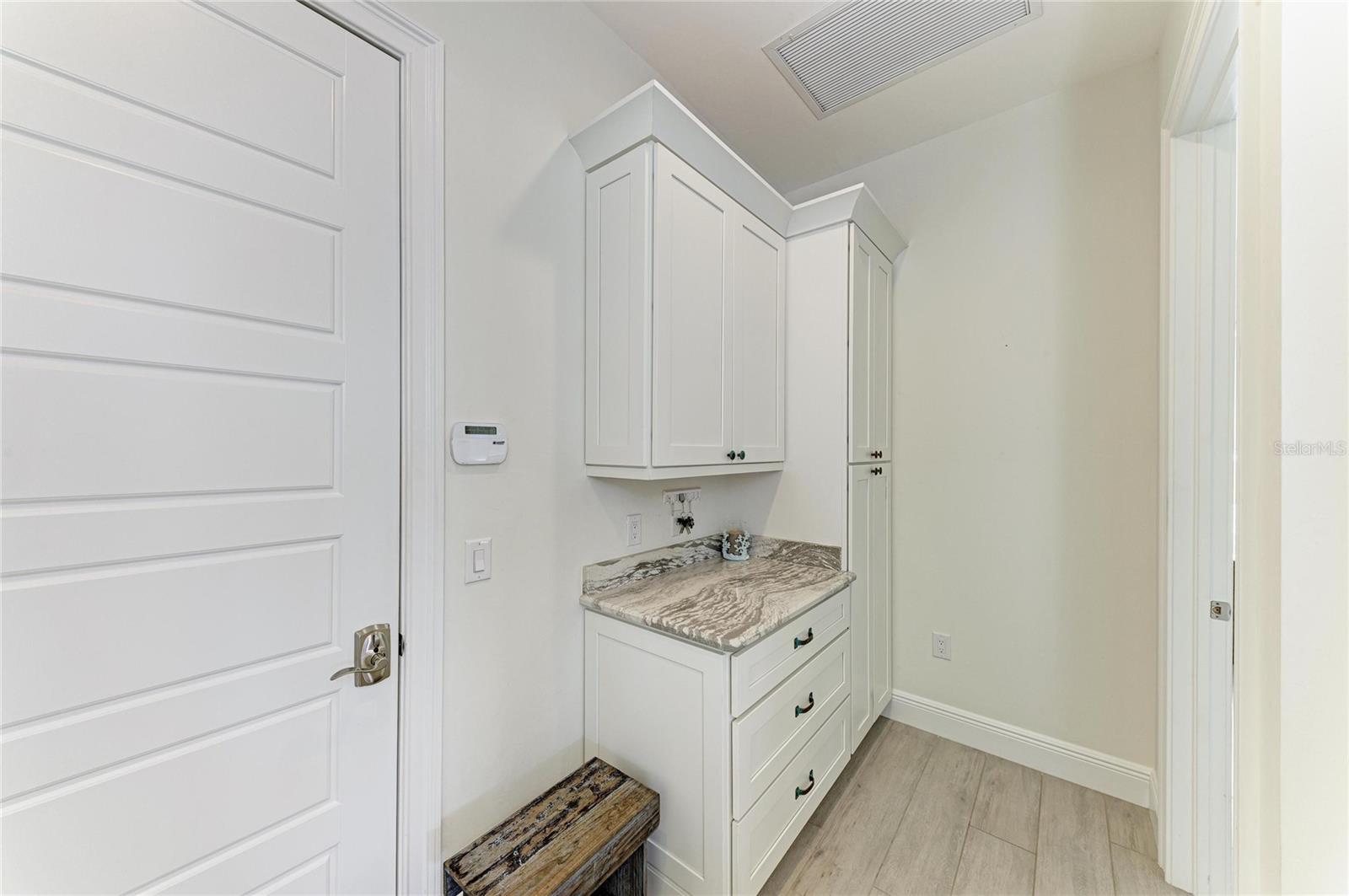 2410 W MARION AVE, PUNTA GORDA, FL, 33950