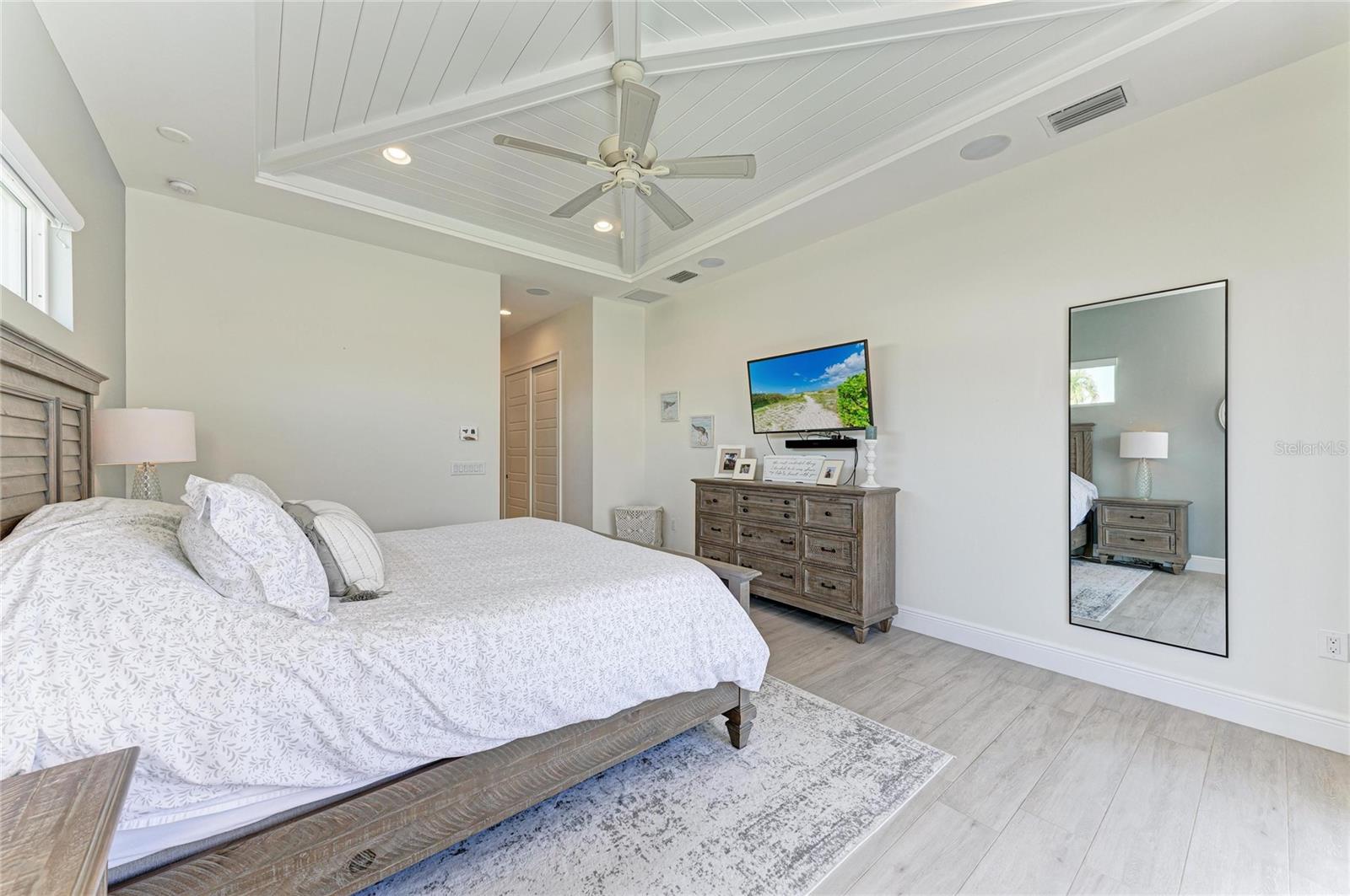 2410 W MARION AVE, PUNTA GORDA, FL, 33950