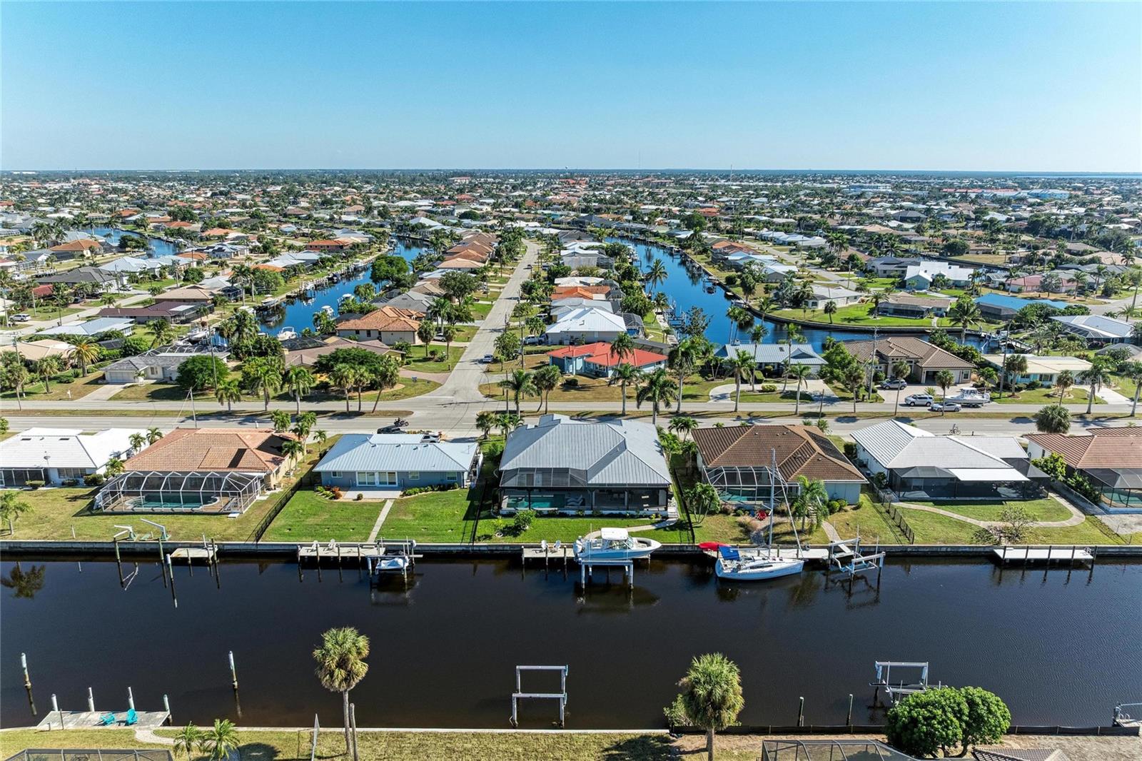 2410 W MARION AVE, PUNTA GORDA, FL, 33950