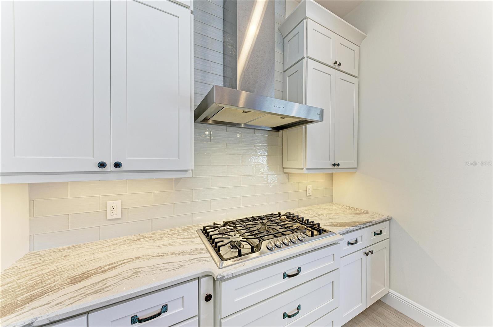 2410 W MARION AVE, PUNTA GORDA, FL, 33950