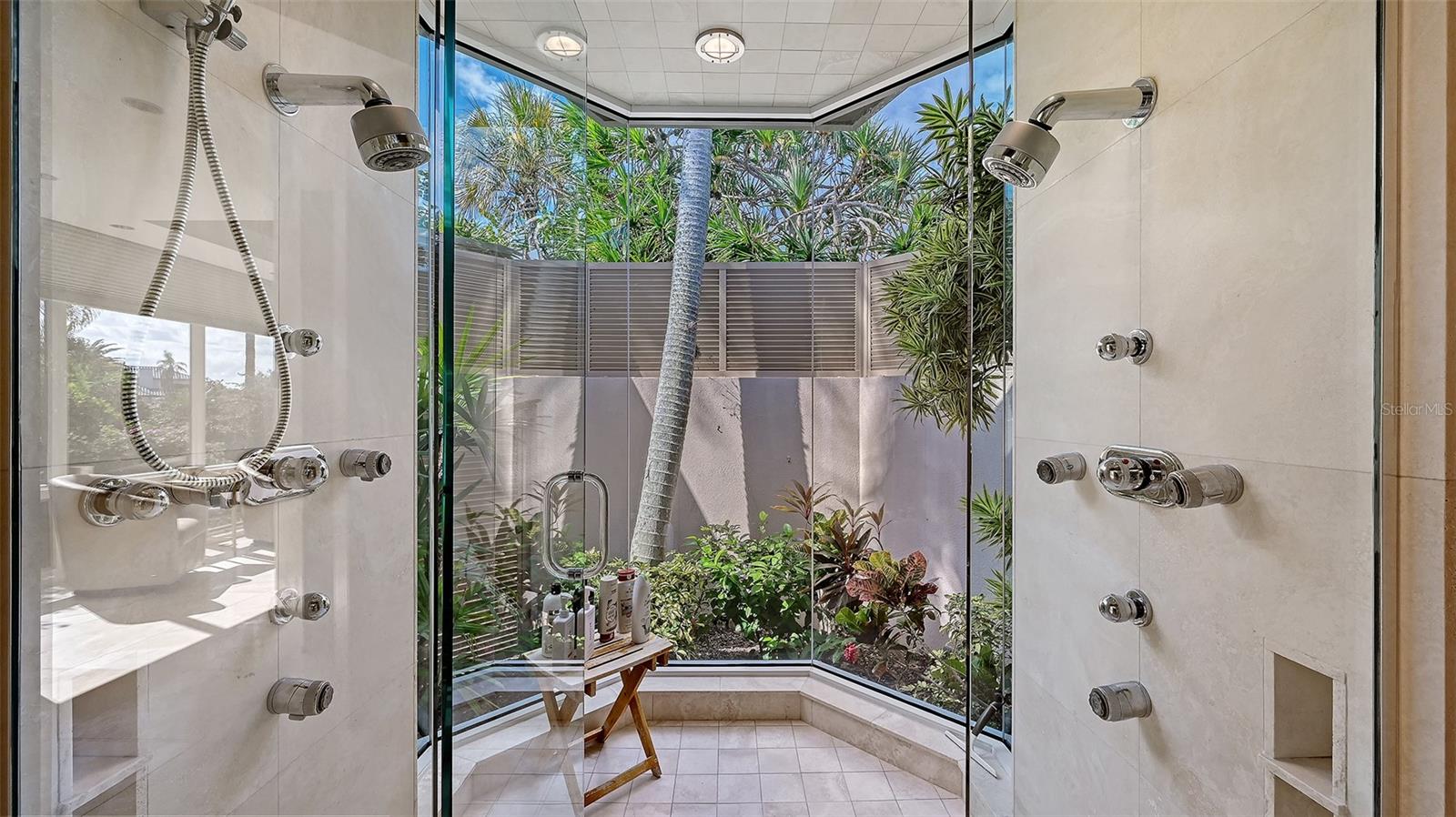 A4671696 Property Photo